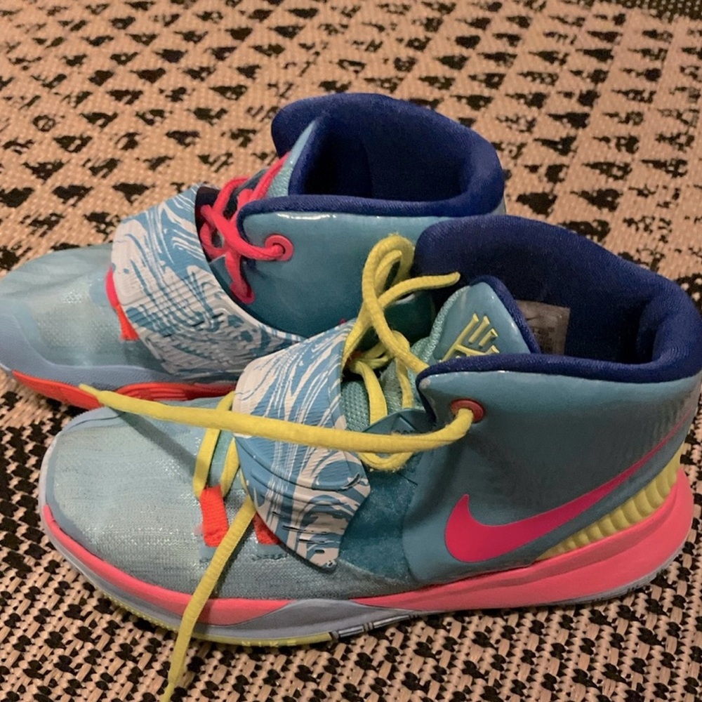 Nike size 3Y